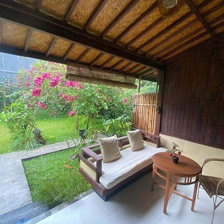 Pomelo Guest House Ubud Exterior foto